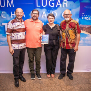Lançamento do Livro “Um lugar chamado Thoera”