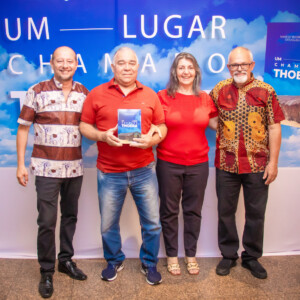 Lançamento do Livro “Um lugar chamado Thoera”