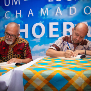 Lançamento do Livro “Um lugar chamado Thoera”
