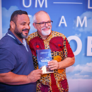 Lançamento do Livro “Um lugar chamado Thoera”