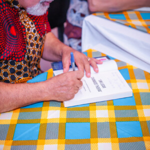 Lançamento do Livro “Um lugar chamado Thoera”